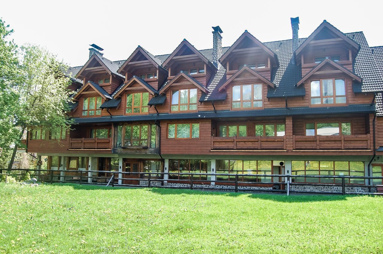 Penzion Teniscentrum Tatranská Lomnica Buitenkant foto