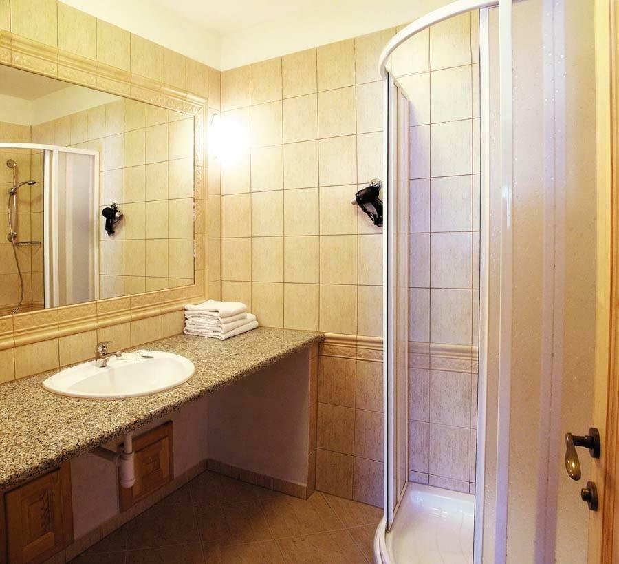 Penzion Teniscentrum Tatranská Lomnica Buitenkant foto